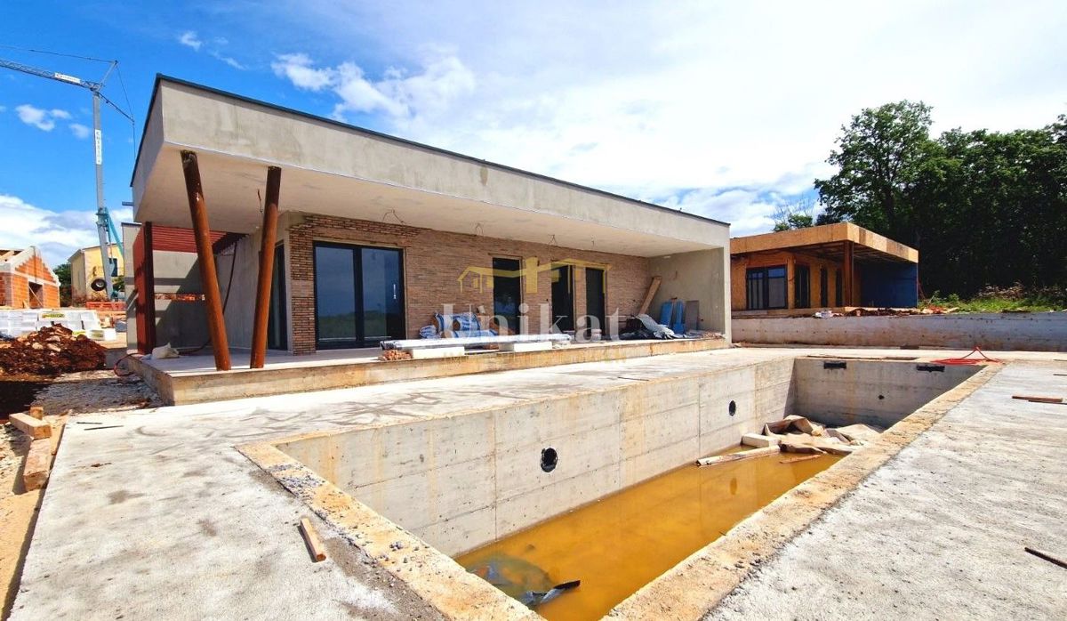 Villetta prefabbricata indipendente al piano terra in zona tranquilla